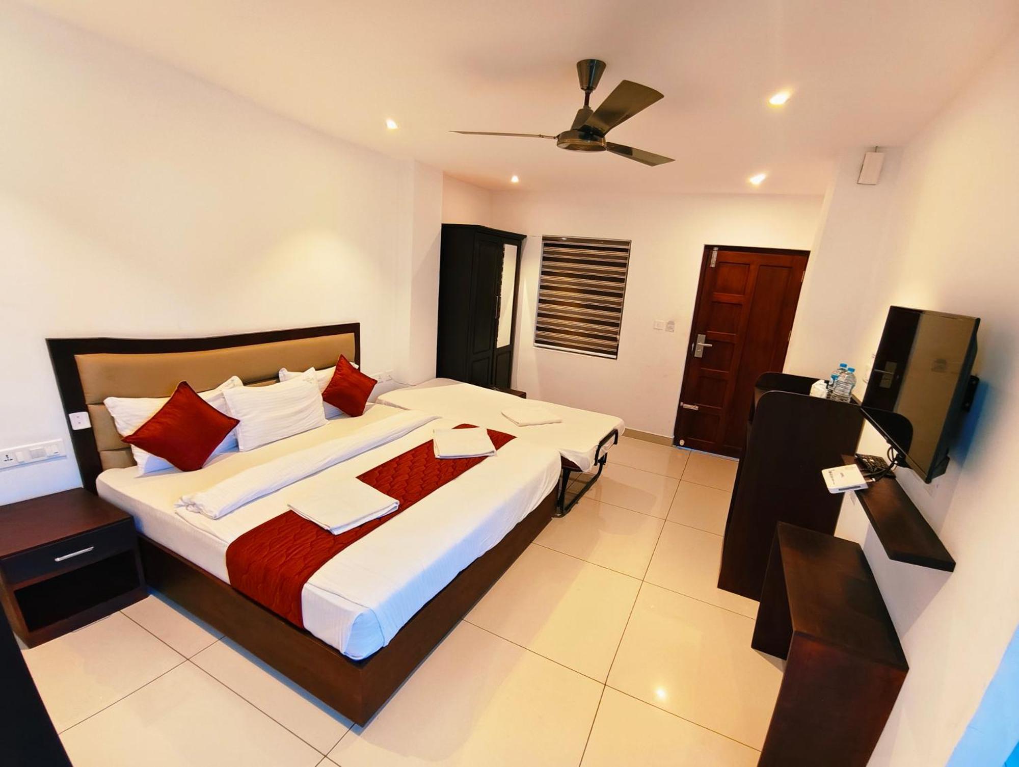 Spring Valley Resort Thekkady Extérieur photo