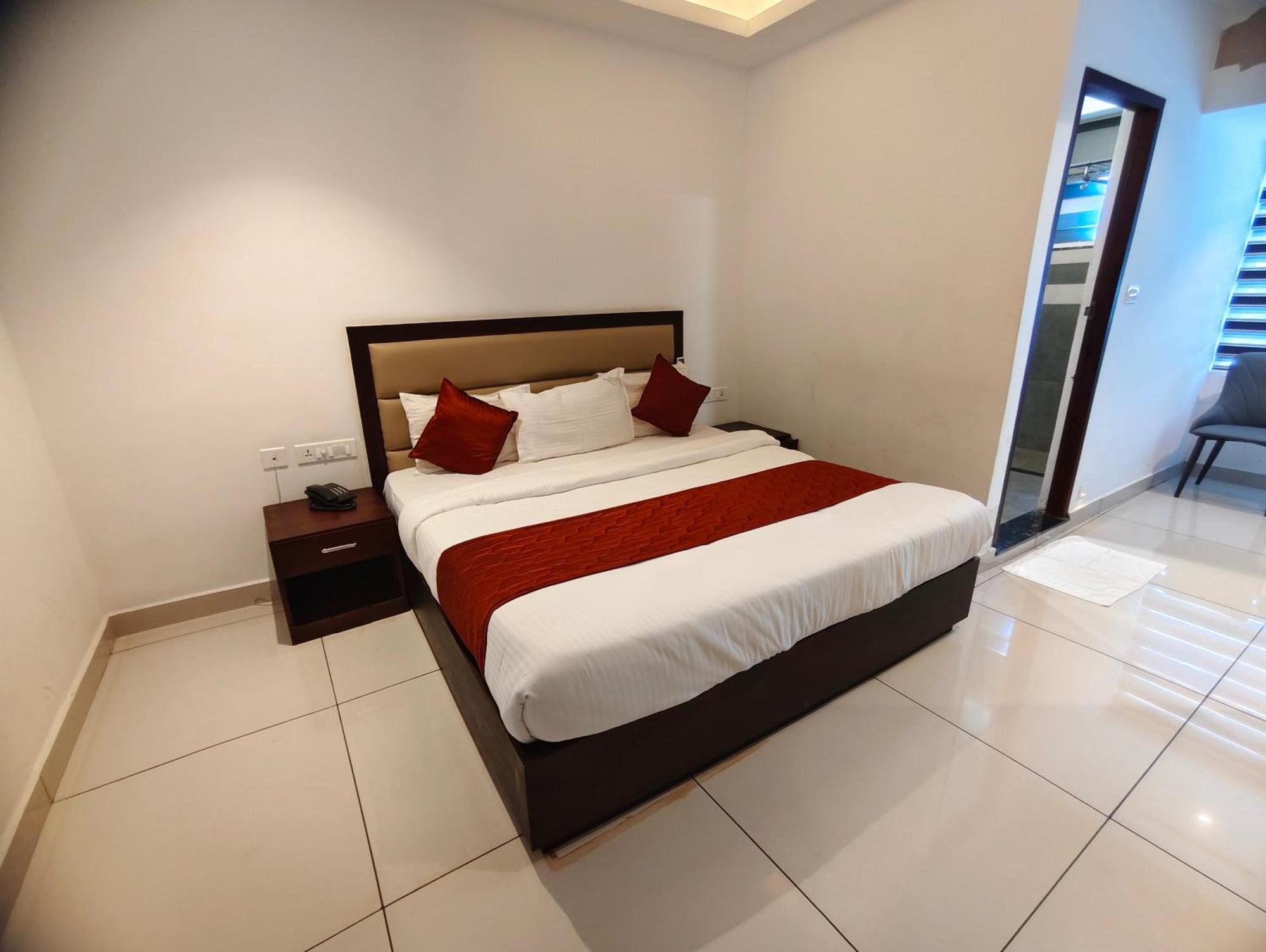 Spring Valley Resort Thekkady Extérieur photo